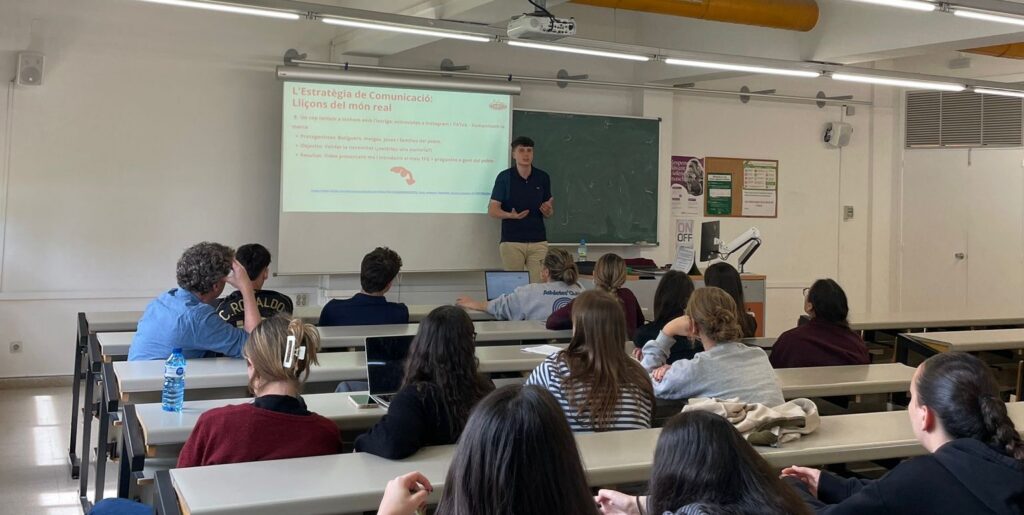 Conferència de L’Artesenca a la UAB