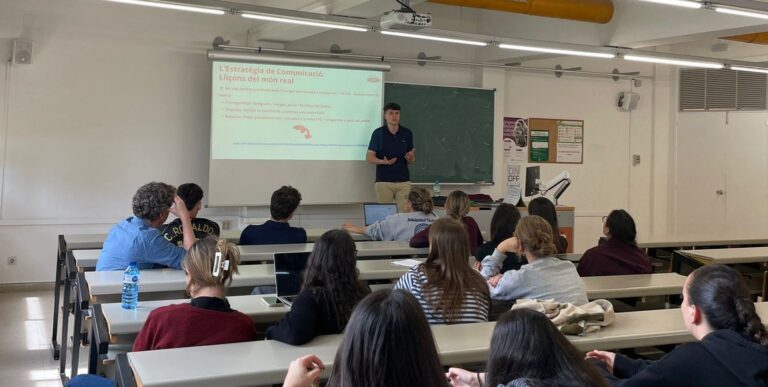 Conferència de L’Artesenca a la UAB